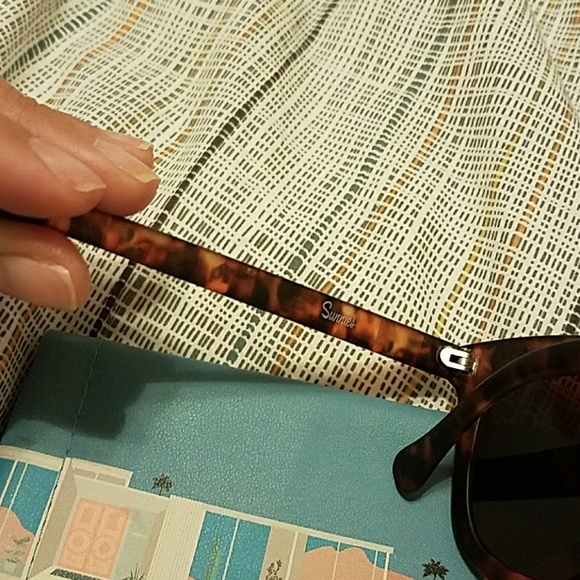 Sunnies by Charlie - Picture 7 of 8